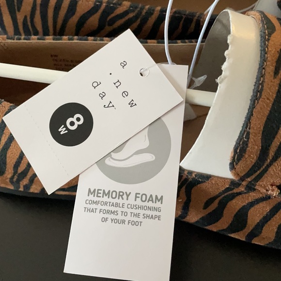 New shoes - Picture 2 of 3